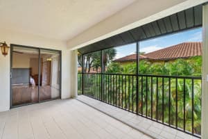50 Pelican Pointe Dr, Delray Beach, FL 33483, Sold 12/28/20