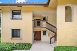 50 Pelican Pointe Dr, Delray Beach, FL 33483, Sold 12/28/20