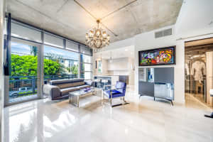 335 SE 6th Ave, Delray Beach, FL 33483, Sold 01/25/21