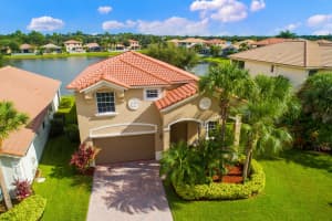 3116 SW Porpoise Cir, Stuart, FL 34997, Sold 12/18/20