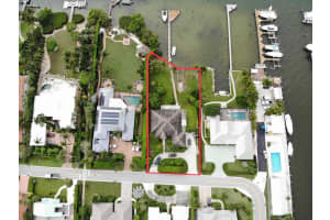106 Lighthouse Dr, Jupiter, FL 33469, Sold 12/17/20