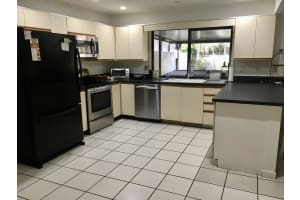 1076 Raintree Ln, Palm Beach Gardens, FL 33410, Sold 01/15/21