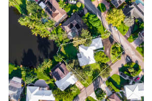 299 NW 10th Ct, Boca Raton, FL 33486, Sold 12/08/20