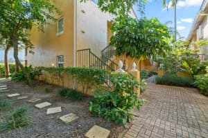 1040 Lake Shore Dr, Lake Park, FL 33403, Sold 06/01/21