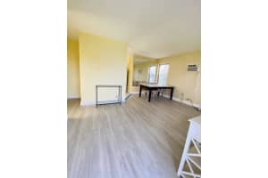 1348 9th St, West Palm Beach, FL 33401, Sold 06/01/21