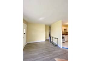 1348 9th St, West Palm Beach, FL 33401, Sold 06/01/21