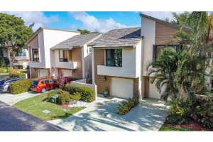 6073 Glendale Dr, Boca Raton, FL 33433, Sold 02/12/21