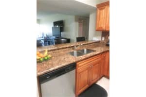 1541 Balfour Point Dr, Royal Palm Beach, FL 33411, Sold 11/30/20