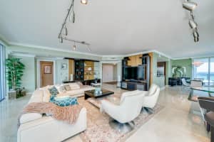 3535 S Ocean Dr, Hollywood, FL 33019, Sold 05/05/21