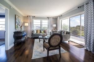 3050 Sunrise Lakes Dr E, Sunrise, FL 33322, Sold 12/15/20