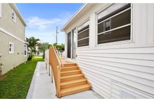 711 Nettles Blvd, Jensen Beach, FL 34957, Sold 01/19/21