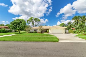3139 Medinah Cir W, Lake Worth, FL 33467, Sold 11/20/20