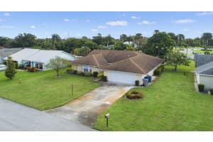 859 4th Ln, Vero Beach, FL 32962, Sold 04/09/21