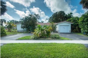 700 SW 4th St, Boca Raton, FL 33486, Sold 12/30/20