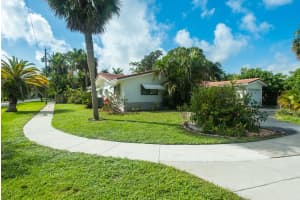 700 SW 4th St, Boca Raton, FL 33486, Sold 12/30/20