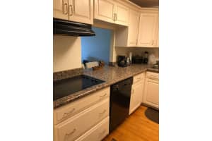 480 Executive Center Dr, West Palm Beach, FL 33401, Sold 11/24/20