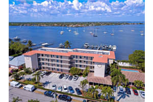 624 SW St Lucie Crescent, Stuart, FL 34994, Sold 01/25/21