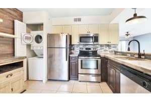 11104 Glenmoor Dr, West Palm Beach, FL 33409, Sold 02/22/21