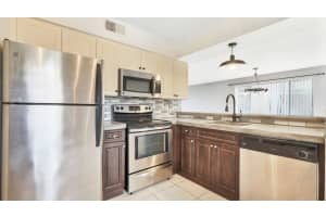 11104 Glenmoor Dr, West Palm Beach, FL 33409, Sold 02/22/21