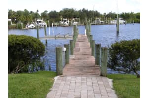 7185 SW Harbor Cove Dr, Stuart, FL 34997, Sold 10/30/20