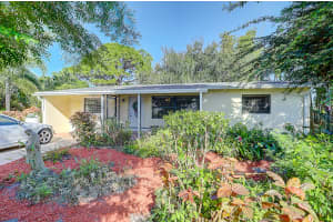 2263 SE Washington St, Stuart, FL 34997, Sold 02/08/21