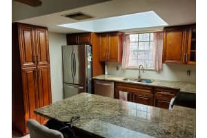 652 Cashiers Dr, West Palm Beach, FL 33413, Sold 12/28/20