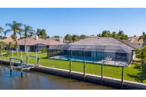 8907 SE Star Island Way, Hobe Sound, FL 33455, Sold 11/30/20