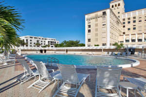 150 Bradley Pl, Palm Beach, FL 33480, Sold 12/29/20