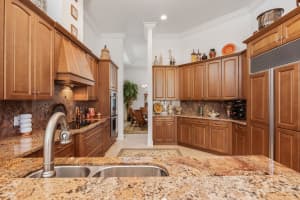 1304 Lake Bend Ct, Vero Beach, FL 32963, Sold 01/28/21