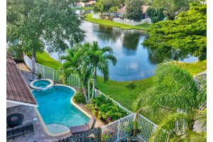 4711 NW 75th St, Pompano Beach, FL 33073, Sold 12/28/20