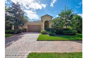 3428 SW Porpoise Cir, Stuart, FL 34997, Sold 02/19/21