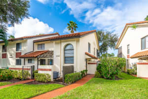 10439 S Circle Lake Dr, Boynton Beach, FL 33437, Sold 03/08/21