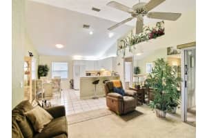 466 14th Ave, Vero Beach, FL 32962, Sold 12/08/20