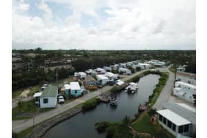 31 S Loafing St, Hypoluxo, FL 33462, Sold 01/22/21