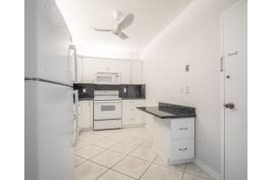 2851 S Ocean Blvd #4r, Boca Raton, FL 33432, Sold 04/05/21