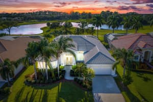 2018 SE Oxton Dr, Port St. Lucie, FL 34952, Sold 12/21/20