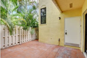 22388 Pineapple Walk Dr, Boca Raton, FL 33433, Sold 04/12/21