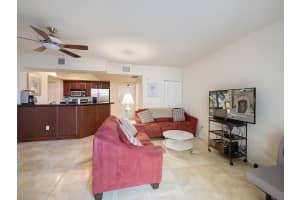 403 S Sapodilla Ave, West Palm Beach, FL 33401, Sold 05/03/21