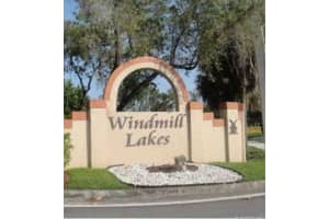 365 SW 86th Ave, Pembroke Pines, FL 33025, Sold 03/04/21
