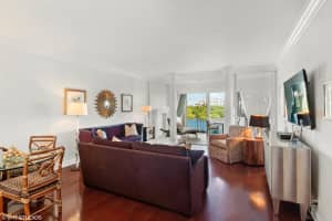 2165 Ibis Isle Rd, Palm Beach, FL 33480, Sold 05/07/21