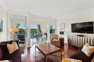 2165 Ibis Isle Rd, Palm Beach, FL 33480, Sold 05/07/21