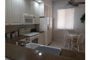 18 Harbour Isle Dr W, Fort Pierce, FL 34949, Sold 12/03/20