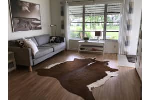 7224 W Oakridge Cir, Lantana, FL 33462, Sold 01/07/21