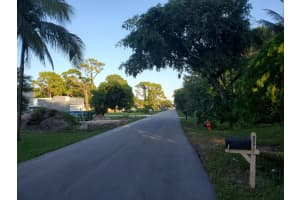 5372 Woodland Dr, Delray Beach, FL 33484, Sold 01/14/21