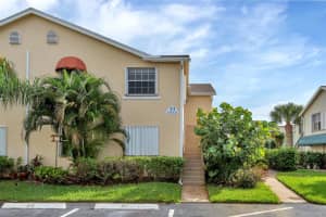 619 Waterside Dr, Hypoluxo, FL 33462, Sold 01/15/21