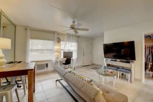 555 Banyan Tree Ln, Delray Beach, FL 33483, Sold 12/15/20