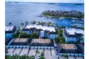 1903 Bay Rd, Vero Beach, FL 32963, Sold 02/03/21