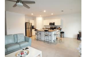 5361 Oakland Lake Cir, Fort Pierce, FL 34951, Sold 02/12/21