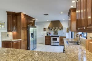 2583 La Cristal Cir, West Palm Beach, FL 33410, Sold 01/05/21