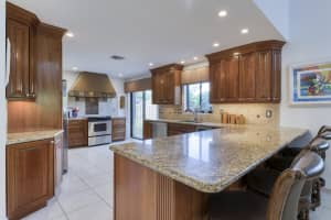 2583 La Cristal Cir, West Palm Beach, FL 33410, Sold 01/05/21